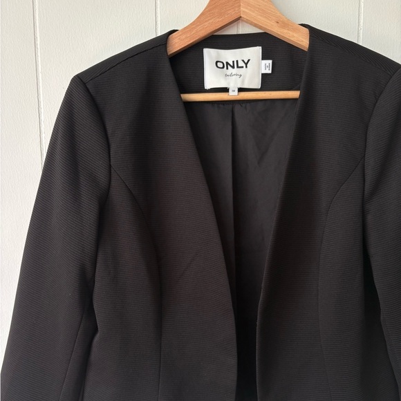 ONLY Classic Black Blazer | Size 38 - Picture 7 of 8